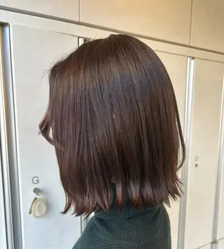 ミディアム Iris by artina 武蔵小杉店【イリス バイ アルティナ】所属・🎼レイヤー/顔周り カット/nene♬のヘアスタイル