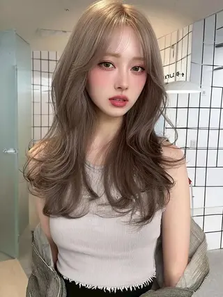 セミロング カラー 🖤KOKOHA /透明感カラー🖤のヘアスタイル