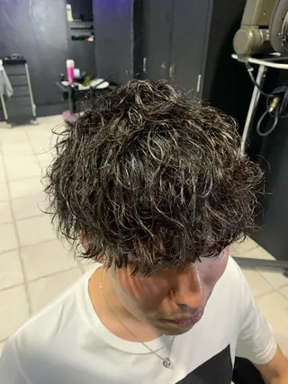 ミディアム メンズ メンズパーマ/難波/ 心斎橋　室園亮佑のヘアスタイル