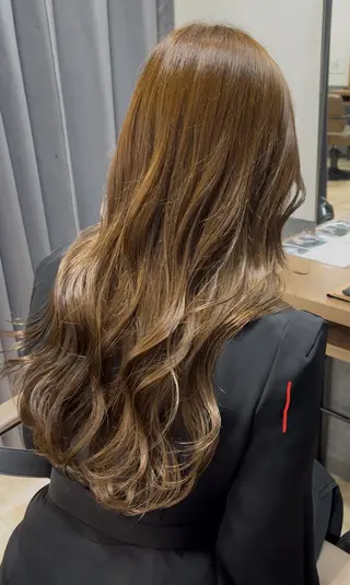 ロング TELA HAIR AYANOのヘアスタイル