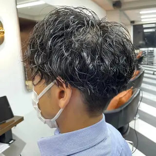 ショート パーマ メンズ 守屋 寿哉のヘアスタイル