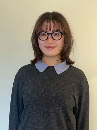 ミディアム カラー 🦮shiori アイドルオタク🦮のヘアスタイル