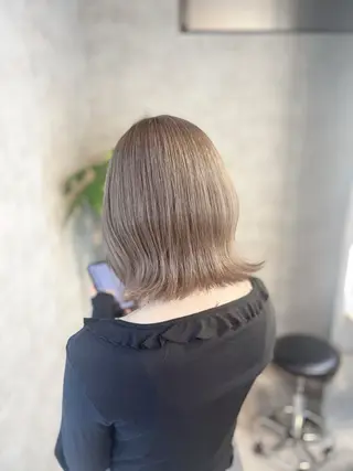 カラー ベージュ・グレー ジュ達人KOJIROのヘアスタイル