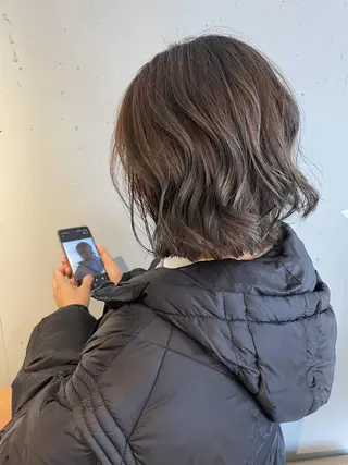 ミディアム カラー ZOA classic hair所属・東 みのりのヘアスタイル