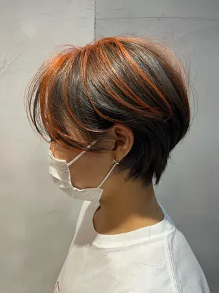 ショート アブアイ所属・🌈艶髪ハイトーン SENAのヘアスタイル