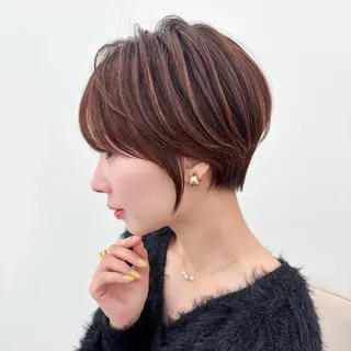 ショート ショート/レイヤー/ 縮毛矯正/ 渡邊莉玖のヘアスタイル