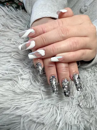 ネイル シェヌネイル JURAのネイルデザイン