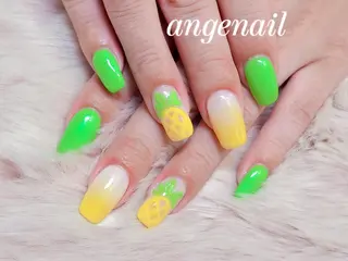 ネイル オーナーネイリスト MAKIのネイルデザイン