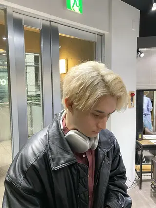 ショート 山影✨バレイヤージュ ハイライト✨メンズ◎のヘアスタイル