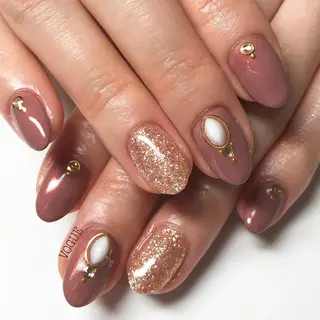 ネイル VOGUE ×SWANのネイルデザイン