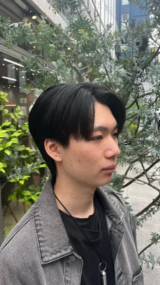 ミディアム メンズ 岡野 豪のヘアスタイル