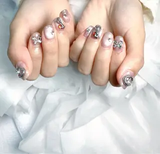 ネイル pink ladyサロン所属・べ にのネイルデザイン