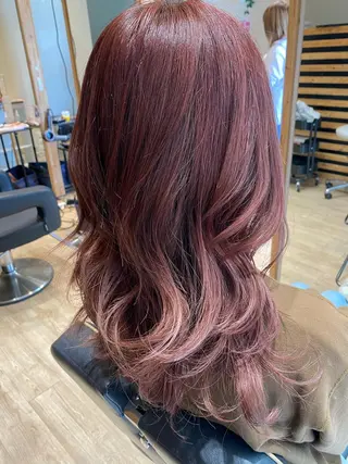 カラー 早川 真幸のヘアスタイル