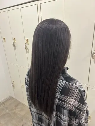 ロング éclat hairs beau group所属・西田 颯花のヘアスタイル