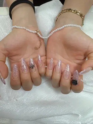 ミディアム 高橋 日向のネイルデザイン