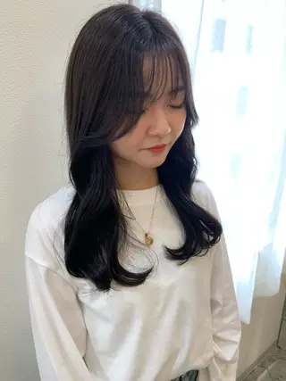 ロング カラー 韓国×巻ける髪質改善 💍maki💍のヘアスタイル