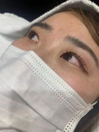 マツエク・マツパ なぽ ❤︎ y2k/韓国nailのネイルデザイン