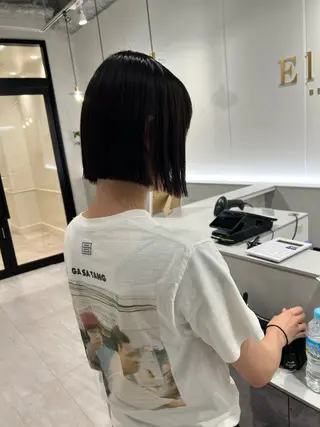 ショート パーマ AIconic nagoya所属・縮毛矯正/ レイヤー/ミディアムのヘアスタイル