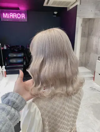 カラー デザインカラー MIKU🦋のヘアスタイル