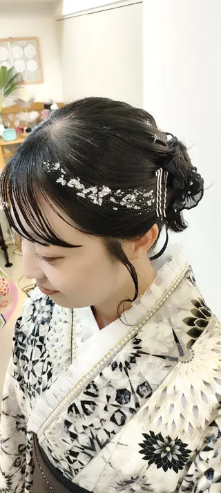 ヘアアレンジ HempBeauty 浅野アサミのヘアスタイル