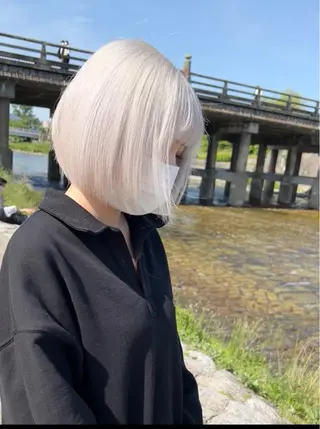 ショート カラー Via officialのヘアスタイル