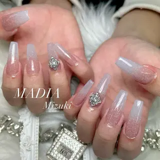 ネイル Nailsalon MADIA所属・石塚 みずきのネイルデザイン