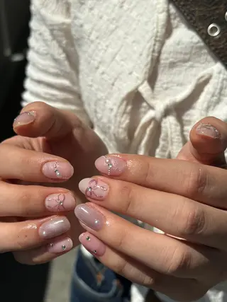 ネイル SALON VILLAGE Aoyama 2nd.所属・堀川 祐里のネイルデザイン