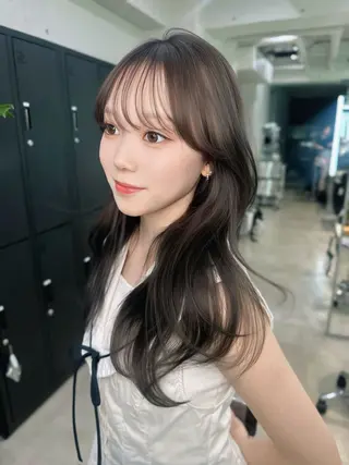 ロング カラー 韓国レイヤー 似合わせカラーのヘアスタイル