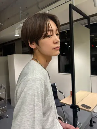 ショート カラー メンズ SELNI所属・山下 菖のヘアスタイル