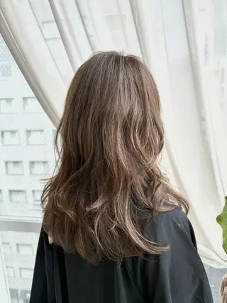 ロング カラー 艶カラー／ レイヤー／栄／あやかのヘアスタイル
