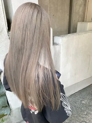 ロング カラー 大川 美優のヘアスタイル