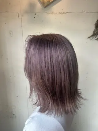 ミディアム カラー あずま みゆのヘアスタイル