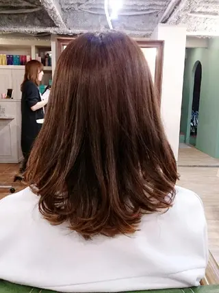 ミディアム 鎌倉 彩のヘアスタイル
