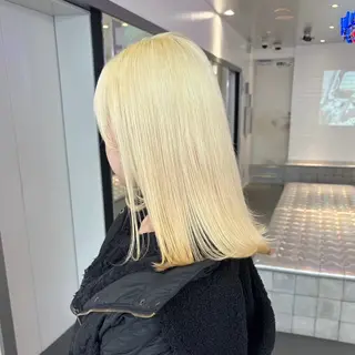 セミロング カラー HIKARI🐈⬛ レイヤー×デザインのヘアスタイル