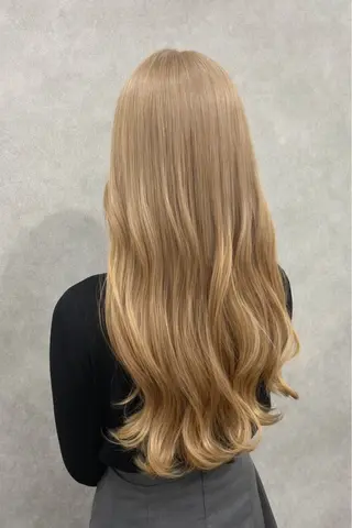 ロング カラー 廣瀬 あずさのヘアスタイル