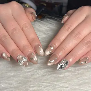 ネイル LAVISH manaのネイルデザイン