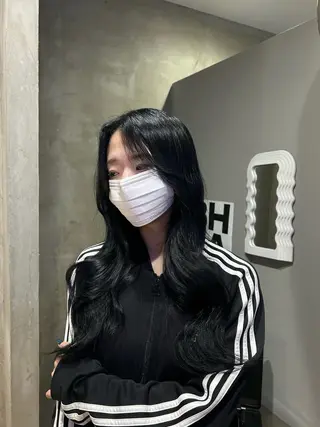 ロング カラー 韓国レイヤーカット/ 暗髪カラー/林 竜翔のヘアスタイル