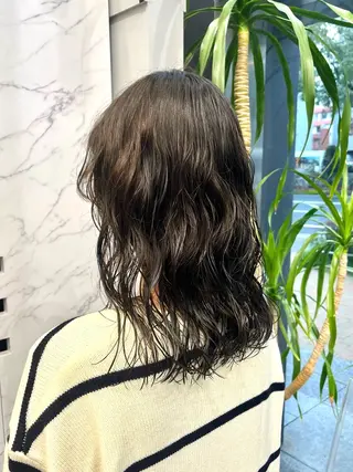ミディアム ﾏｽﾀﾞ ｱｲﾘのヘアスタイル