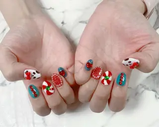 ロング カラー ネイル Q Free nailsのネイルデザイン