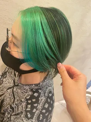 ショート カラー ヤマグチ ナツキのヘアスタイル