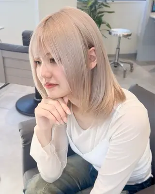 ミディアム Elsa the leap元町店所属・Elsa アヤカのヘアスタイル