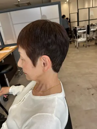 ショート 花城 沙也加のヘアスタイル