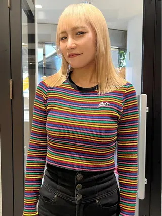 ミディアム AI TOKYO　S所属・mizuki 【韓国レイヤー】のヘアスタイル