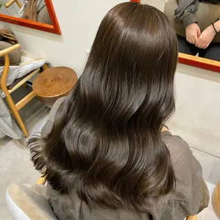 ロング カラー 西川 結のヘアスタイル