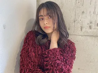 ミディアム ルービック 梅田茶屋町店のヘアスタイル