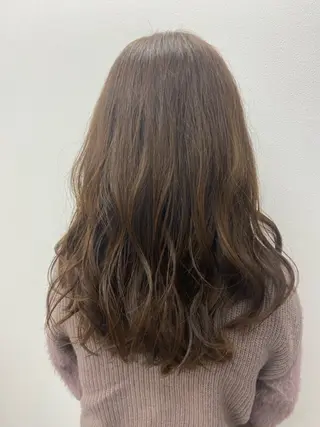 ロング CUT HOUSE NEW YORK所属・馬渕 由梨のヘアスタイル