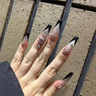 ネイル Nailist Amiのネイルデザイン