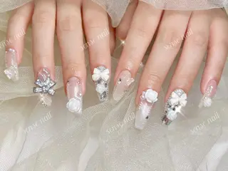 ネイル Kurieitibu 🍬Byu~tīのネイルデザイン