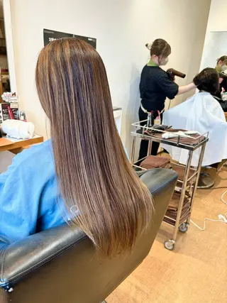 ロング カラー 秋山知穂🌸縮毛矯正 ショートお任せ🌸のヘアスタイル