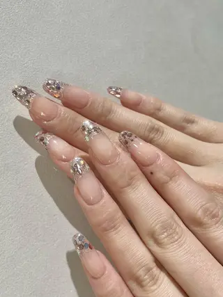 ネイル Lily nail 大濠店所属・Lily 石井のネイルデザイン
